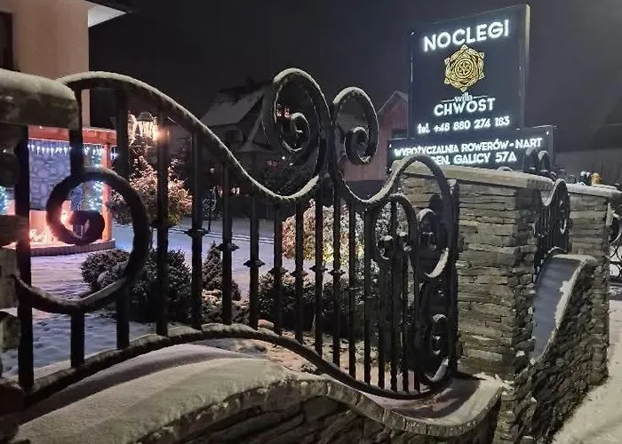 Chwost  W Pobliżu Szaflary&termy-wyciąg Narciarski 400m *